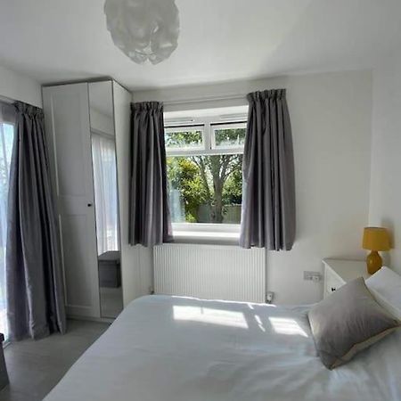 Dingley Dell - Superb Location For Truro In Private Accommodation Perranwell 外观 照片