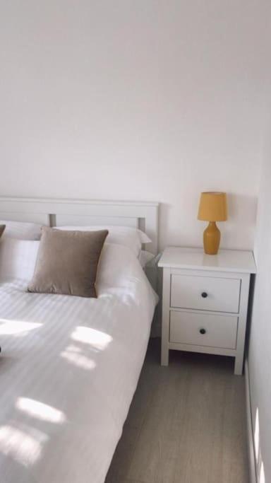 Dingley Dell - Superb Location For Truro In Private Accommodation Perranwell 外观 照片